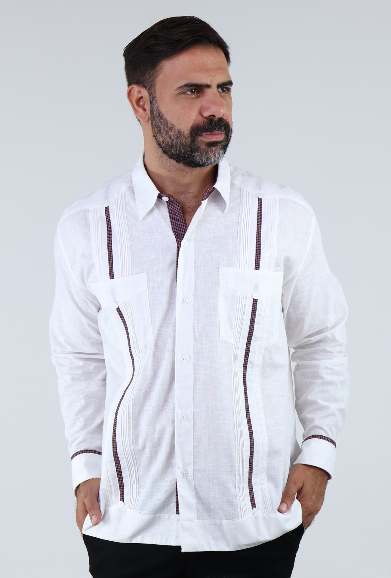 Guayabera Clásica Manga Larga Blanca Con Alforzas y Detalle Para Hombre